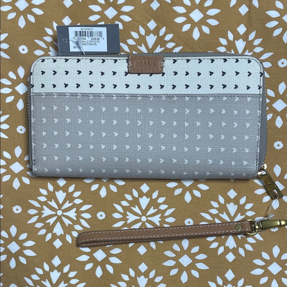Fossil Cream and Tan Patterned Wallet
